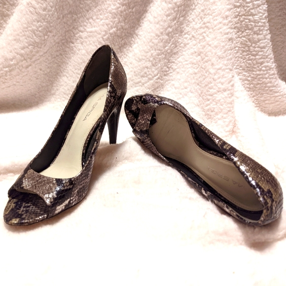 Via Spiga Shoes - Via Spiga Snakeskin Peep Toe Heels